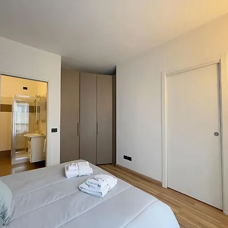 Candiani C3 Quadrilocale 2 Livelli Lägenhet Milano