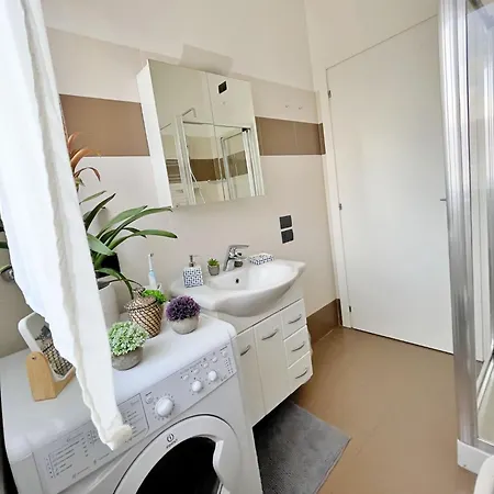 Lägenhet Candiani C3 Quadrilocale 2 Livelli Milano