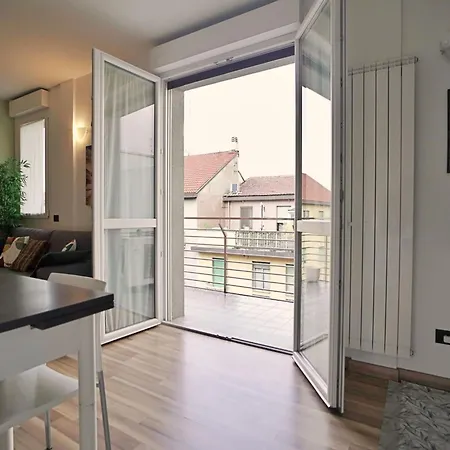 Candiani C3 Quadrilocale 2 Livelli Lägenhet